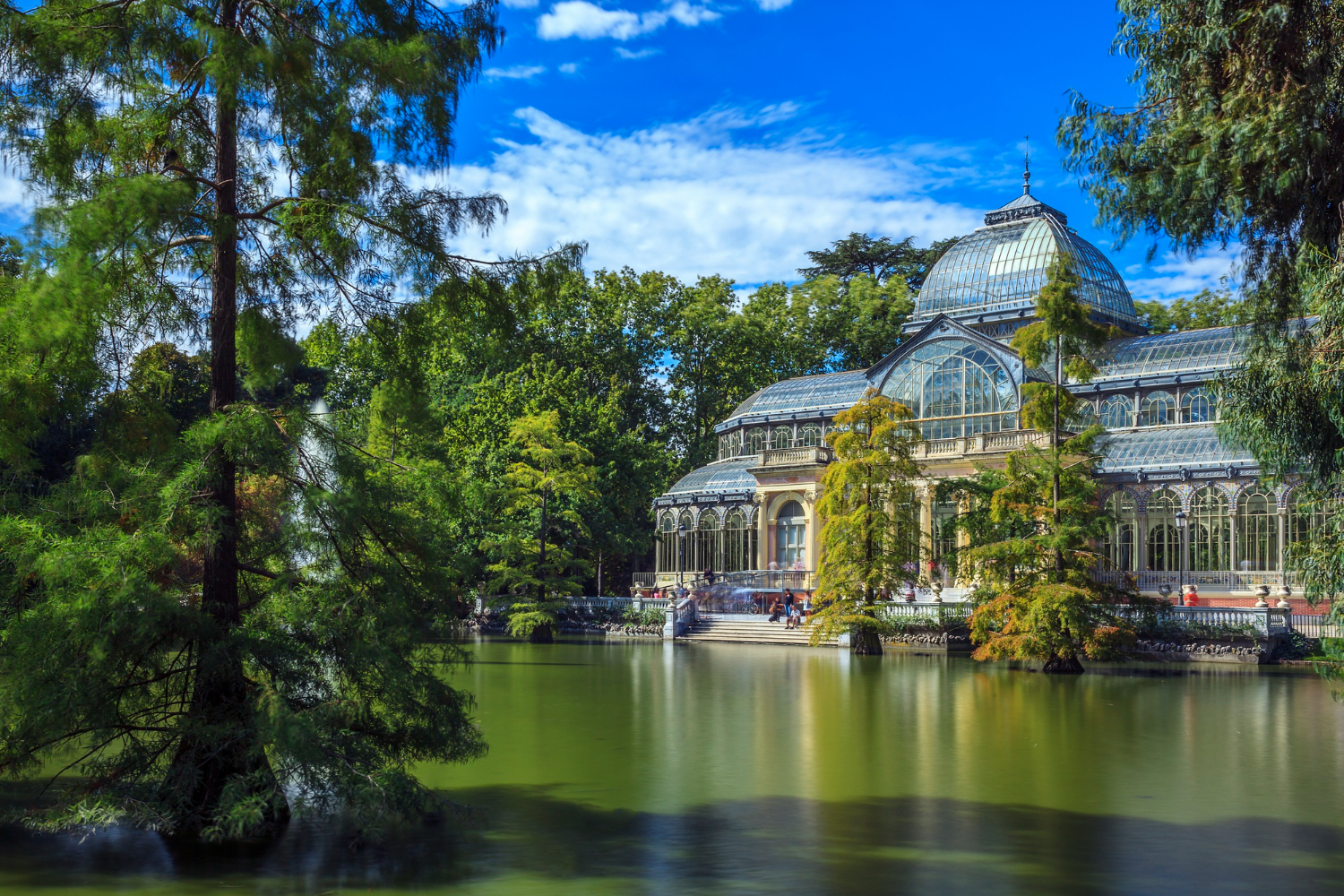 Comer bien cerca del Retiro en verano: menú, frescura y buena música